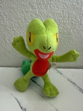 Pokemon Treecko 8” Plush Stuffed Animal Doll Toy by TOMY 2015